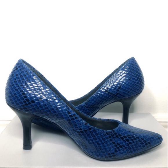 🦋Christian Siriano for Payless Pointed Toe Pumps - Picture 2 of 5